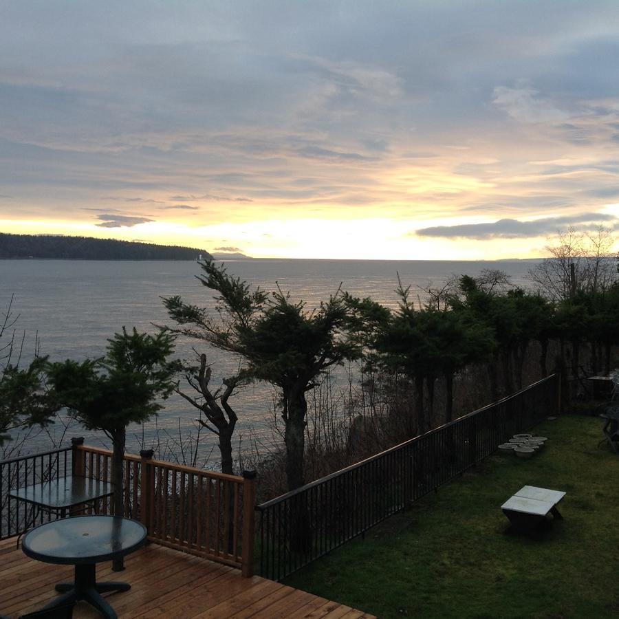 Above Tide Motel Campbell River Εξωτερικό φωτογραφία
